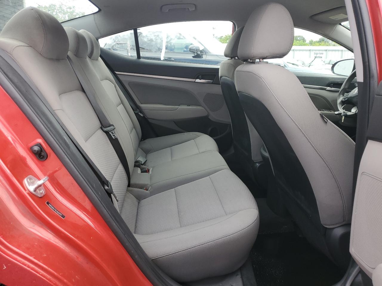 2020 Hyundai Elantra - Image 10