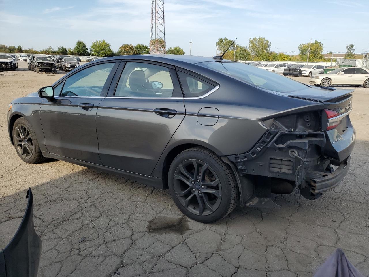 3FA6P0HDXJR252455 2018 FORD FUSION - Image 2