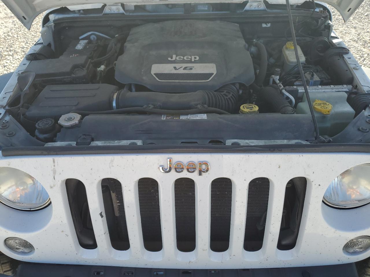 2014 Jeep Wrangler Unlimited Sport VIN: 1C4HJWDG6EL208268 Lot: 69096394