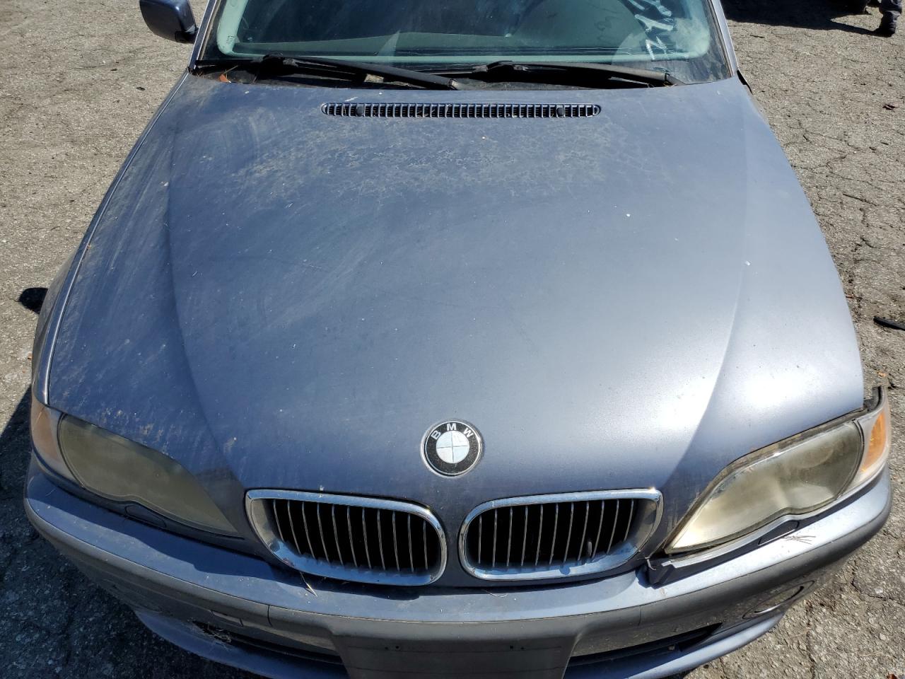 2003 BMW 330 Xi VIN: WBAEW53403PN31031 Lot: 71236924