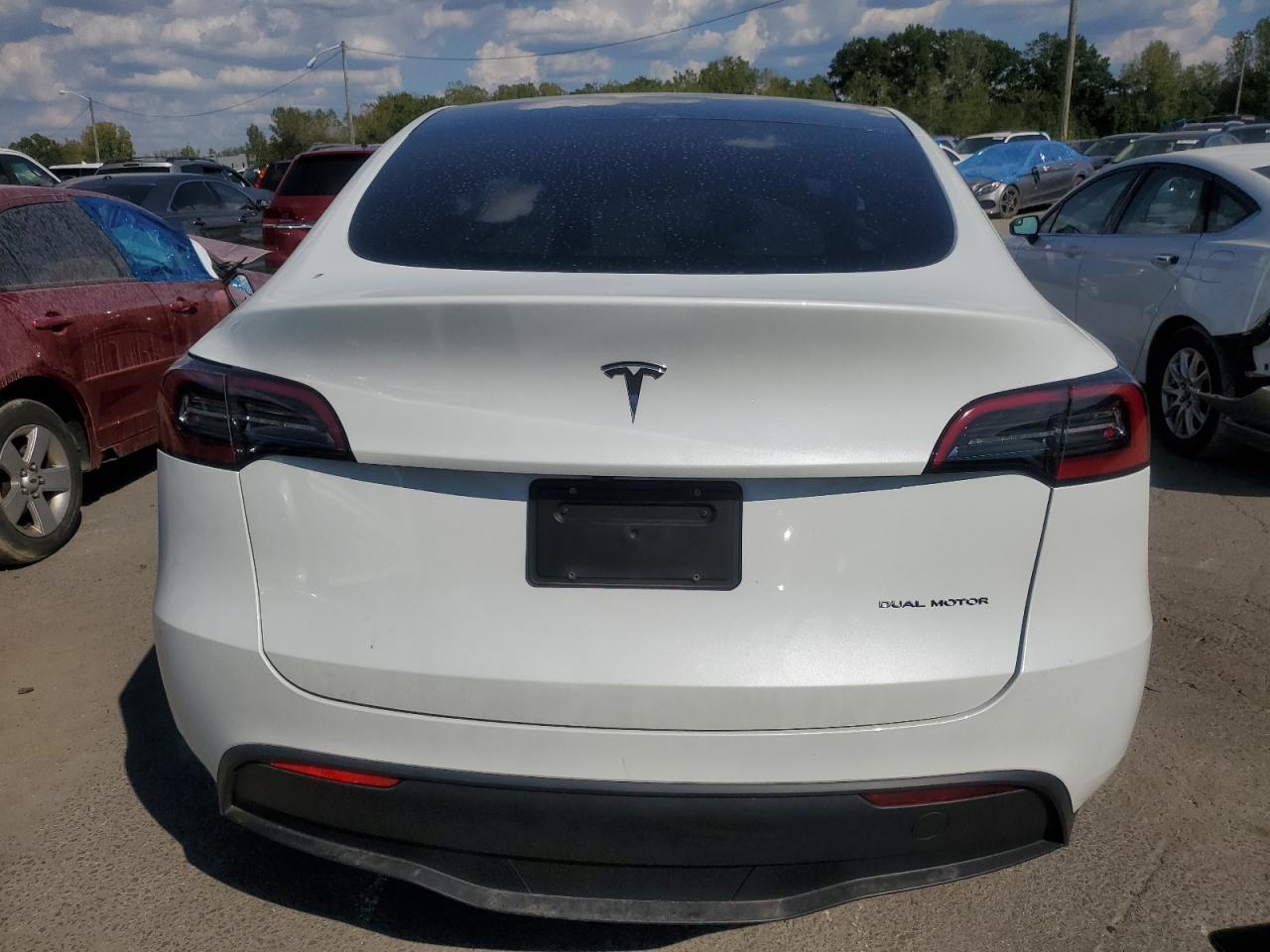 7SAYGDEEXPF810843 2023 Tesla Model Y