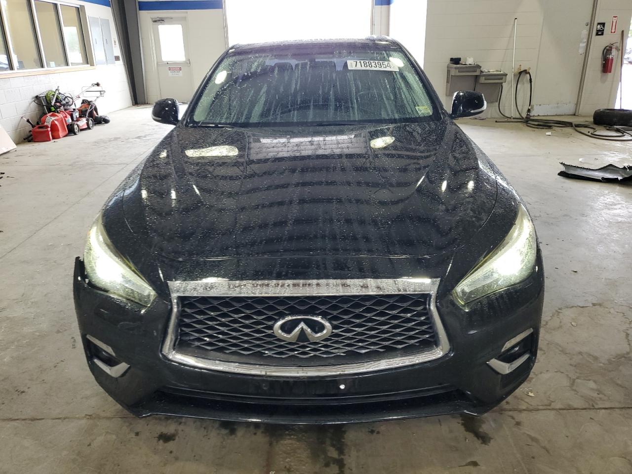 2018 Infiniti Q50 Luxe VIN: JN1EV7AR5JM440709 Lot: 71883954