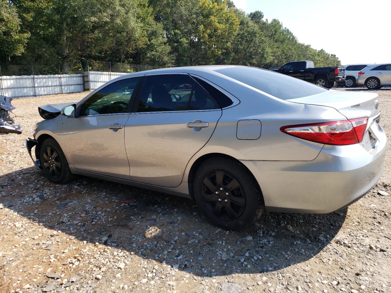 4T1BD1FK3HU212953 2017 TOYOTA CAMRY - Image 2