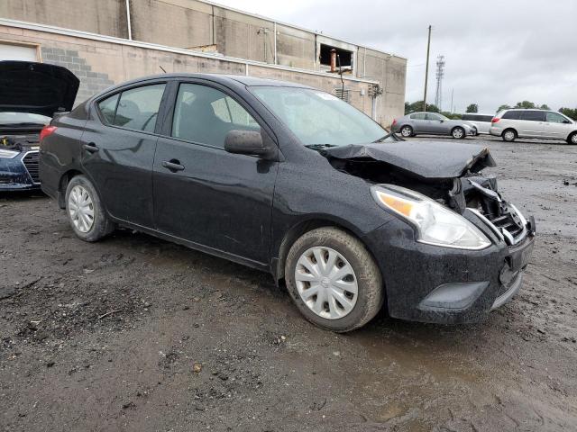  NISSAN VERSA 2015 Czarny