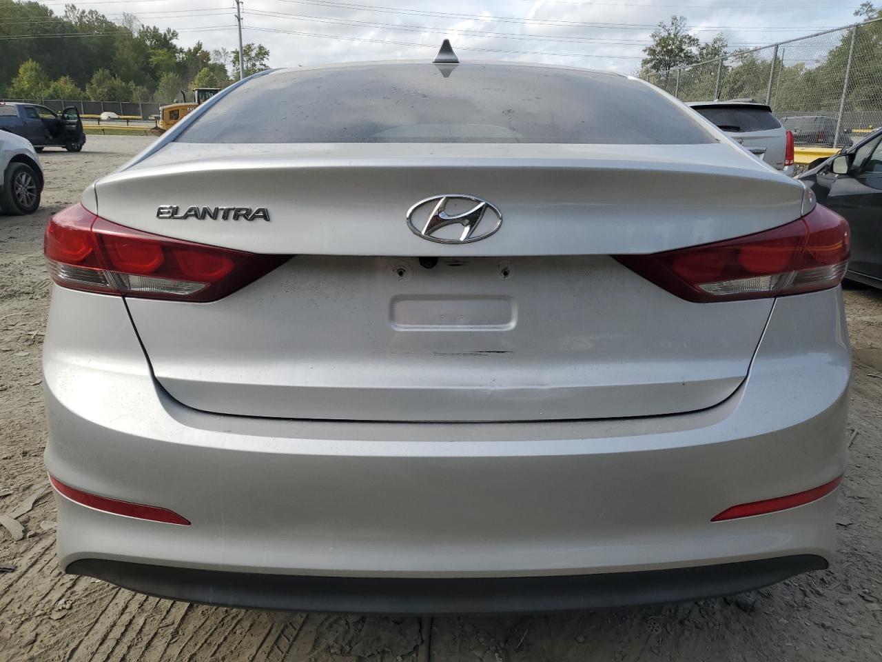 5NPD84LF3JH221985 2018 Hyundai Elantra Sel