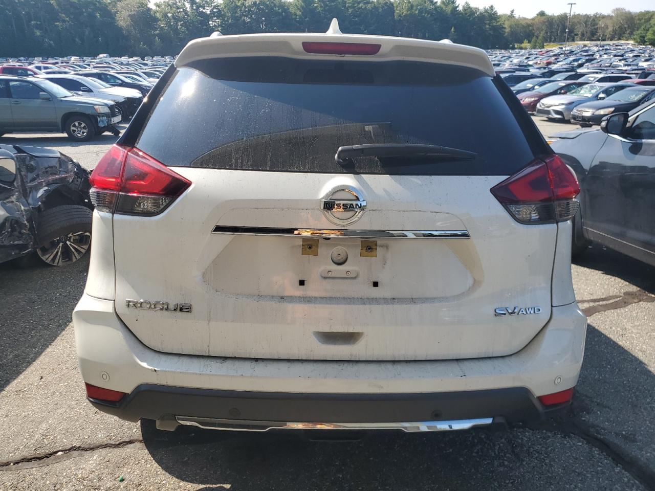 2019 Nissan Rogue S VIN: KNMAT2MV4KP556142 Lot: 71741394