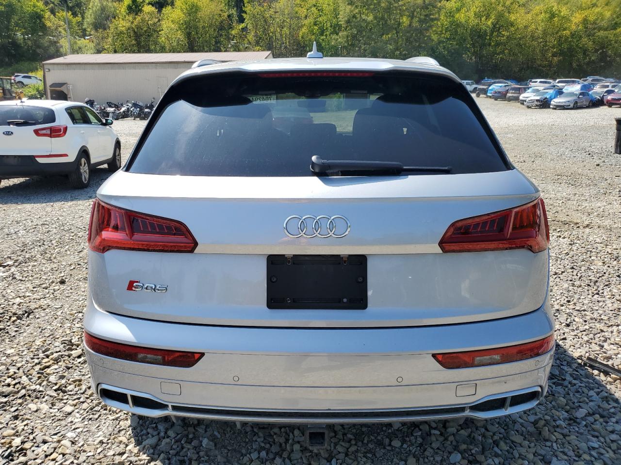 WA1A4AFY5J2107816 2018 Audi Sq5 Premium Plus