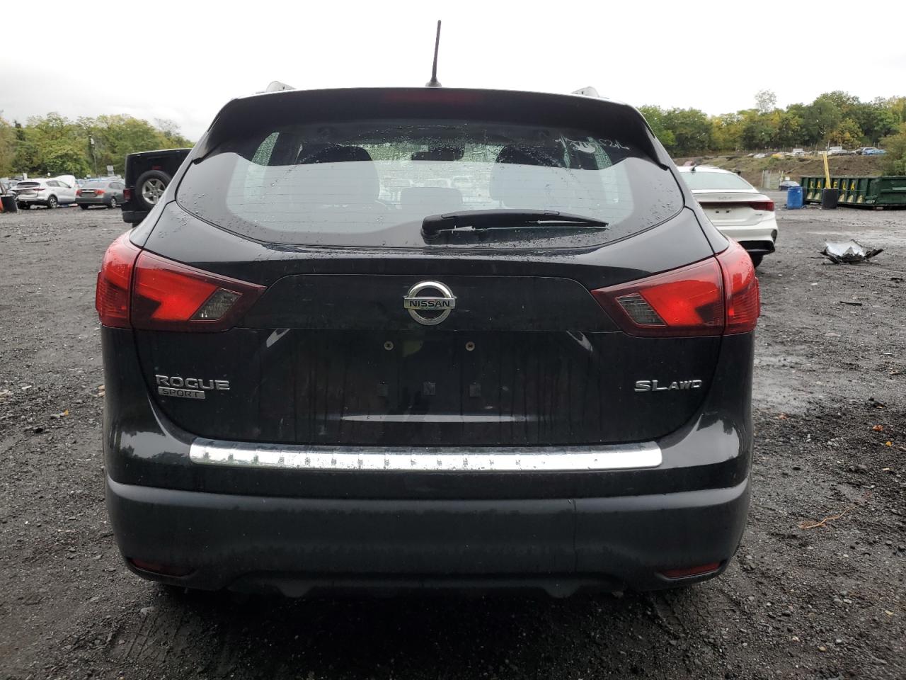 JN1BJ1CR6JW253931 2018 Nissan Rogue Sport S