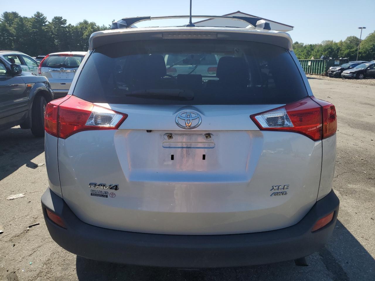 VIN JTMRFREV6FD127609 2015 TOYOTA RAV4 no.6