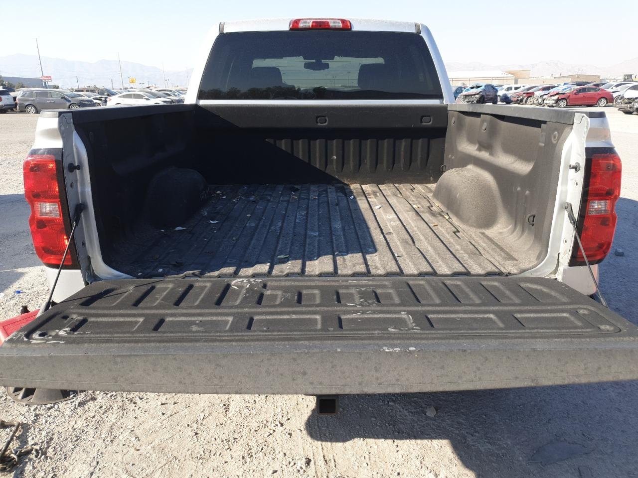 3GCUKREC2JG131317 2018 Chevrolet Silverado K1500 Lt