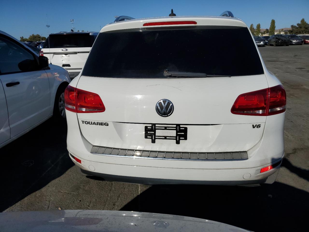 2012 Volkswagen Touareg V6 VIN: WVGEF9BP1CD010015 Lot: 72646154