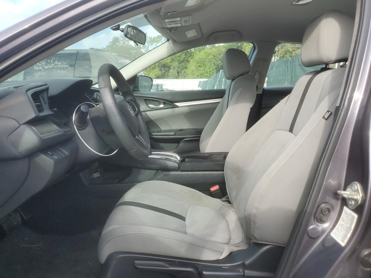 19XFC2F57HE052096 2017 Honda Civic Lx