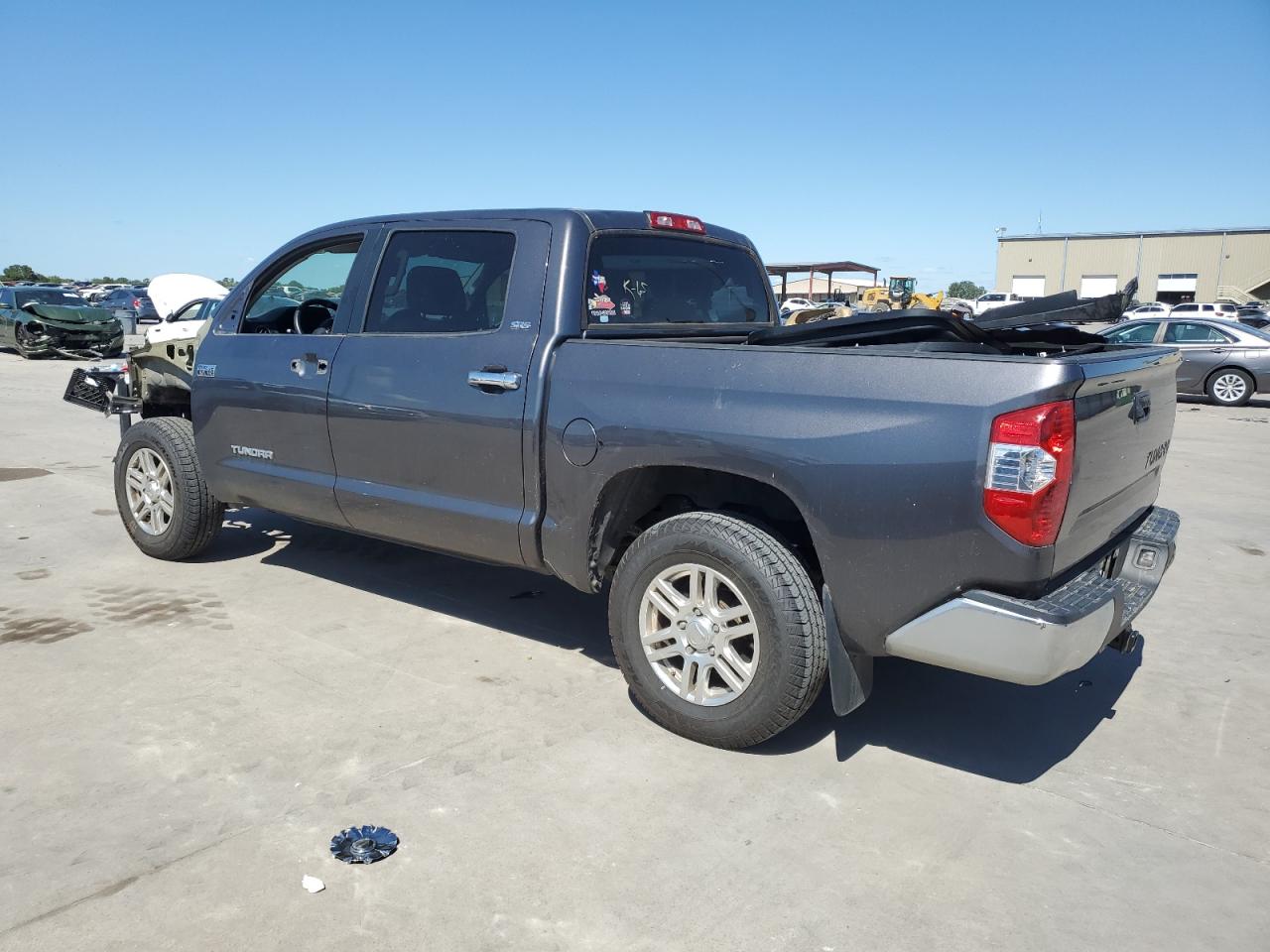 5TFEY5F10JX233171 2018 Toyota Tundra Crewmax Sr5