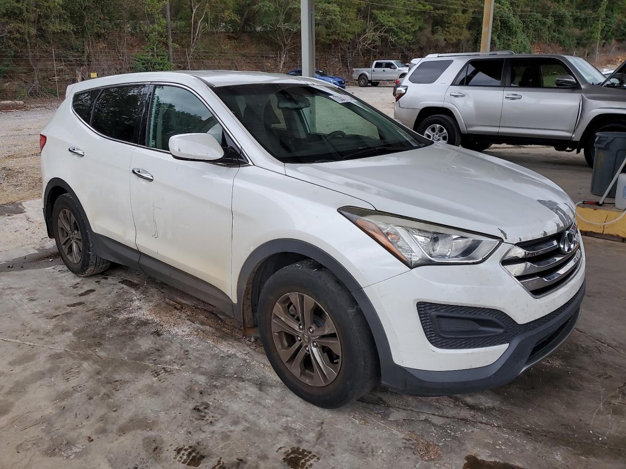 2014 Hyundai Santa Fe - Image 4