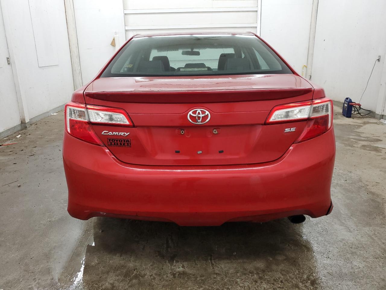 4T1BF1FK1CU570572 2012 Toyota Camry Base