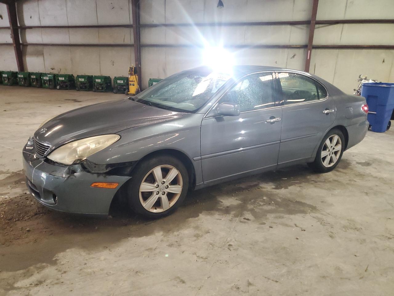 2005 Lexus ES - Image 1