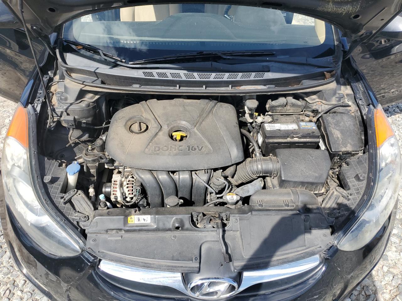 2013 Hyundai Elantra - Image 11