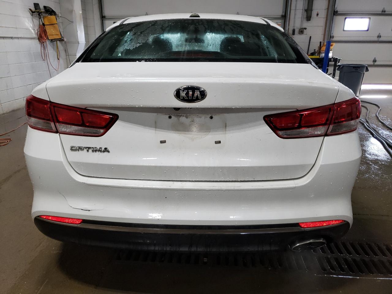 5XXGT4L37HG164505 2017 Kia Optima Lx