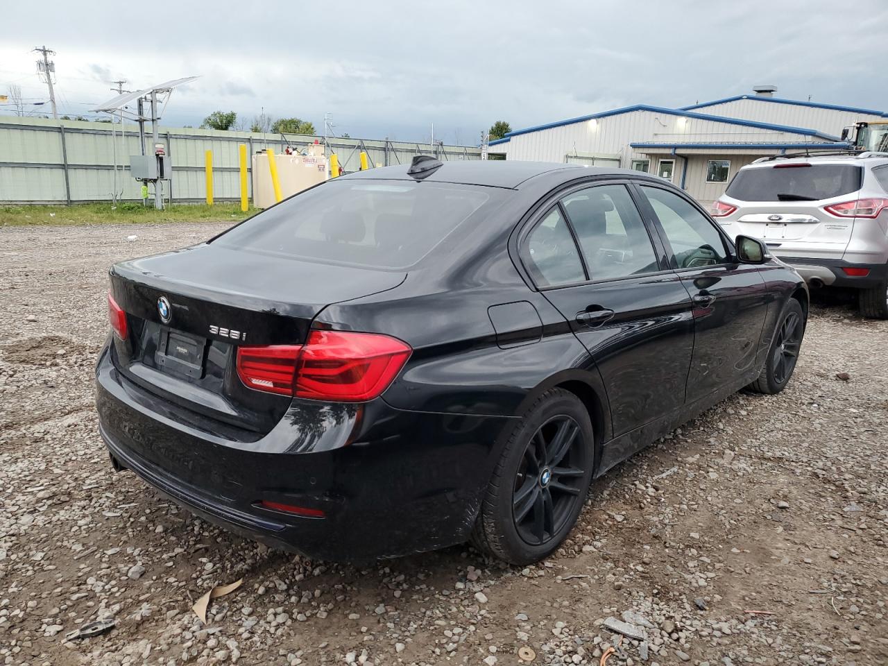 VIN WBA8E7C5XGK415472 2016 BMW 3 SERIES no.3