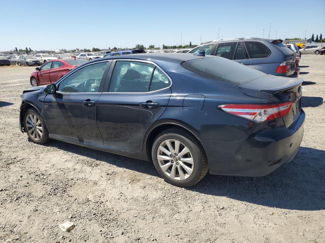 4T1B11HK4KU731815 2019 TOYOTA CAMRY - Image 2