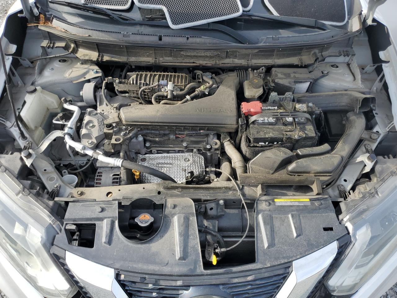 5N1AT2MT8JC713204 2018 Nissan Rogue S