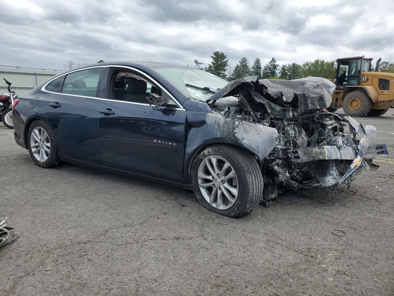 2017 Chevrolet Malibu - Image 4