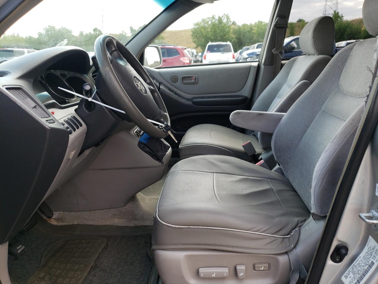 2001 Toyota Highlander VIN: JTEGF21AX10022097 Lot: 69320854