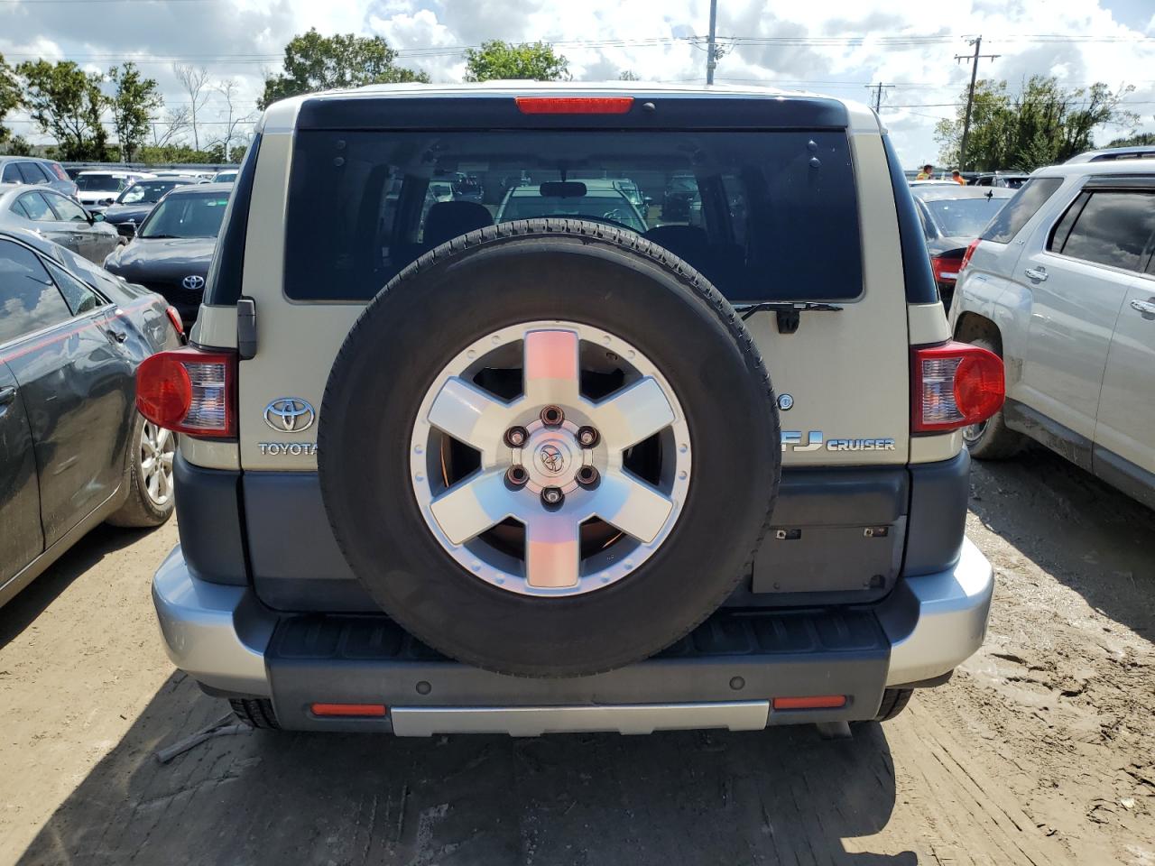 2008 Toyota Fj Cruiser VIN: JTEZU11F28K004132 Lot: 73826704