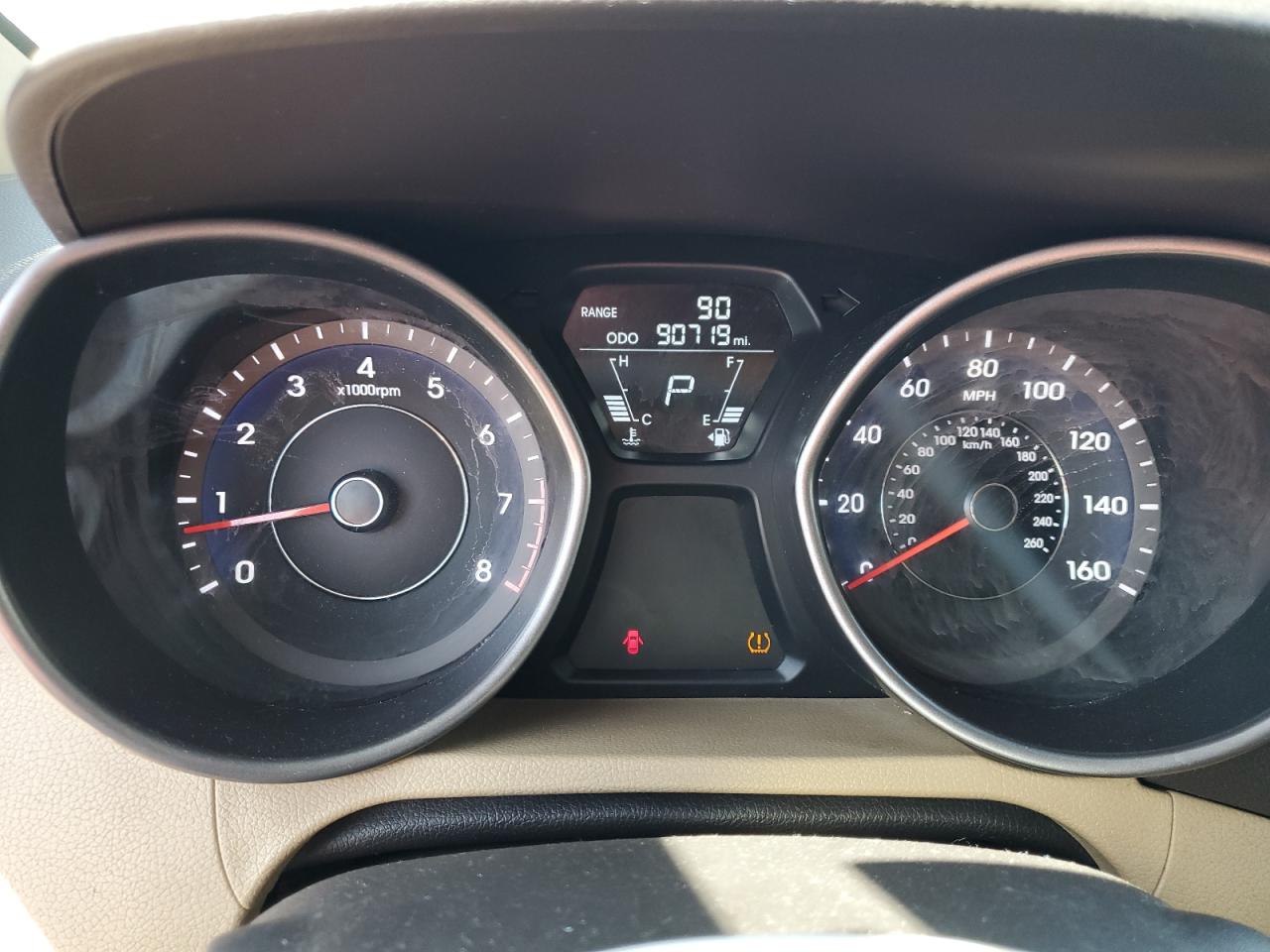 2013 Hyundai Elantra - Image 9