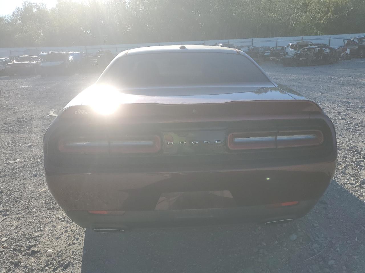 2C3CDZAGXJH237663 2018 Dodge Challenger Sxt