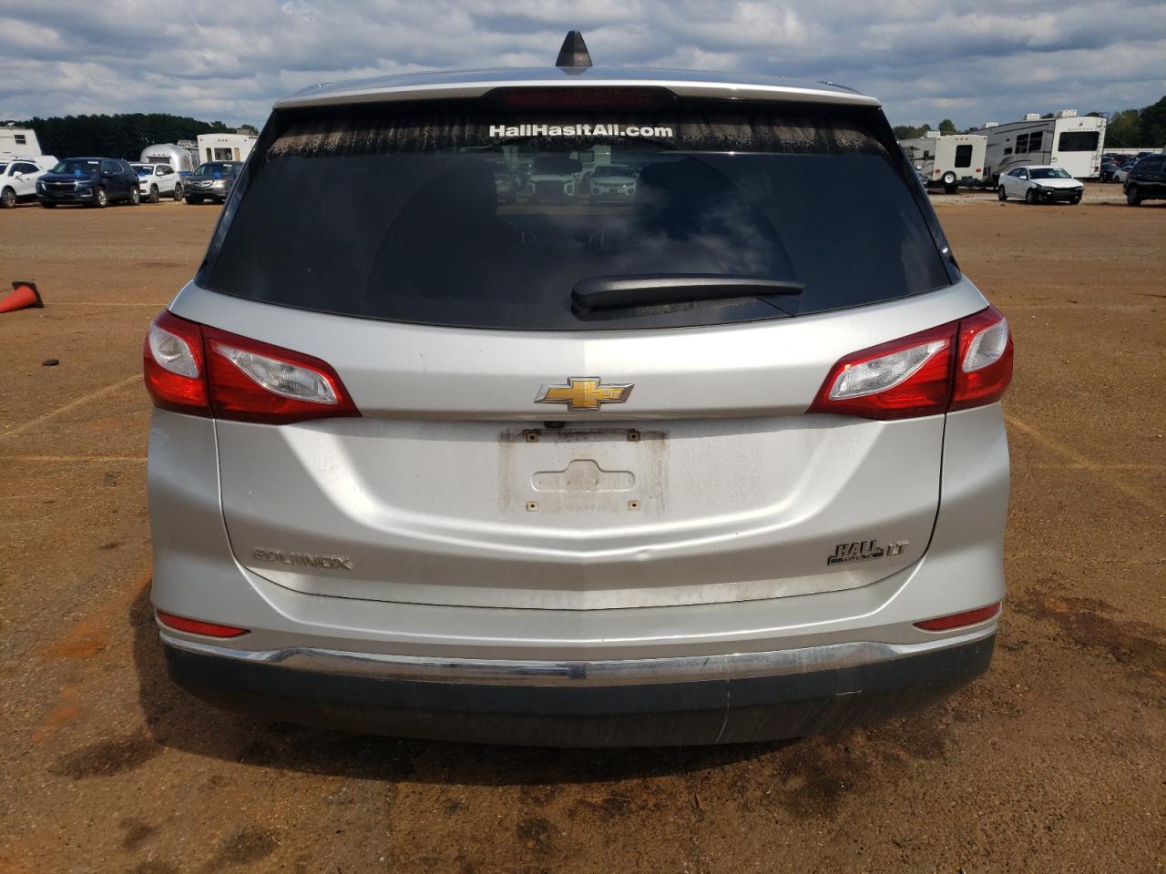 3GNAXJEVXJS642110 2018 Chevrolet Equinox Lt