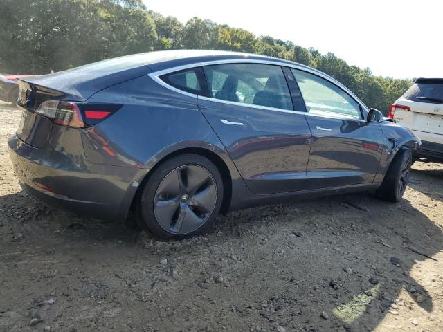  TESLA MODEL 3 2020 Серый