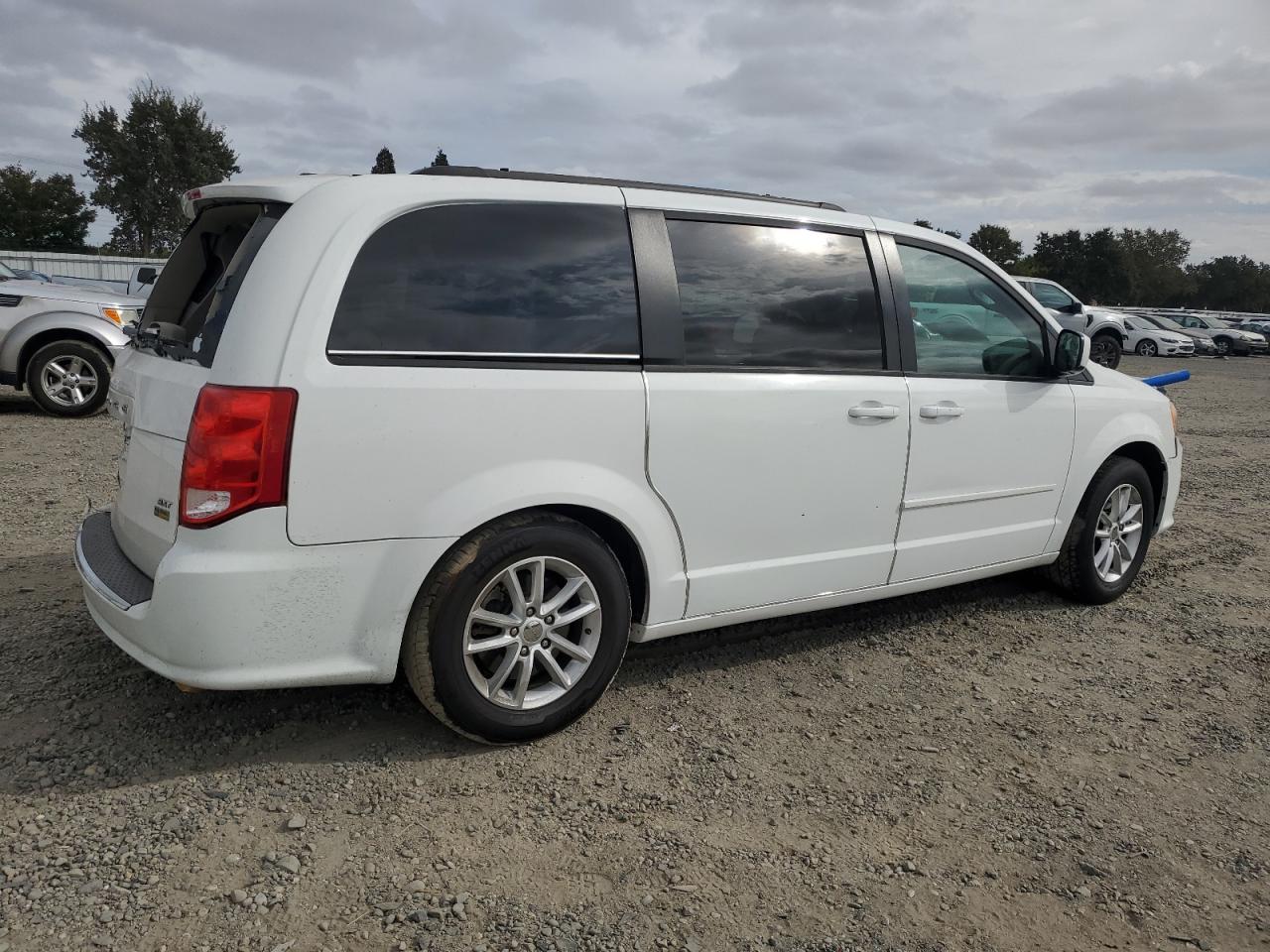 VIN 2C4RDGCG4ER388022 2014 DODGE CARAVAN no.3