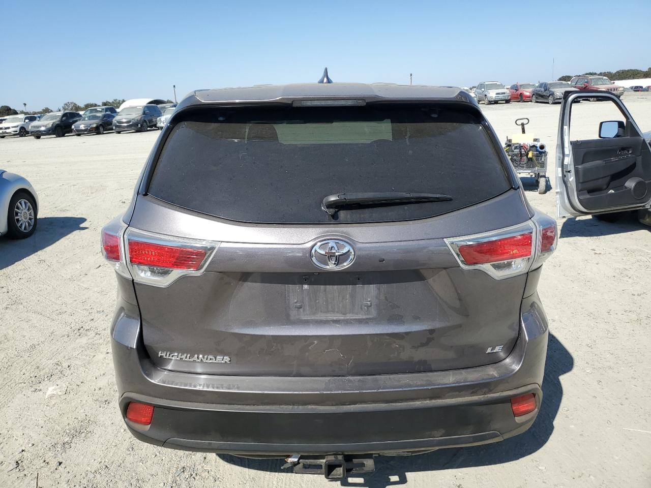 5TDZKRFH1ES034276 2014 Toyota Highlander Le