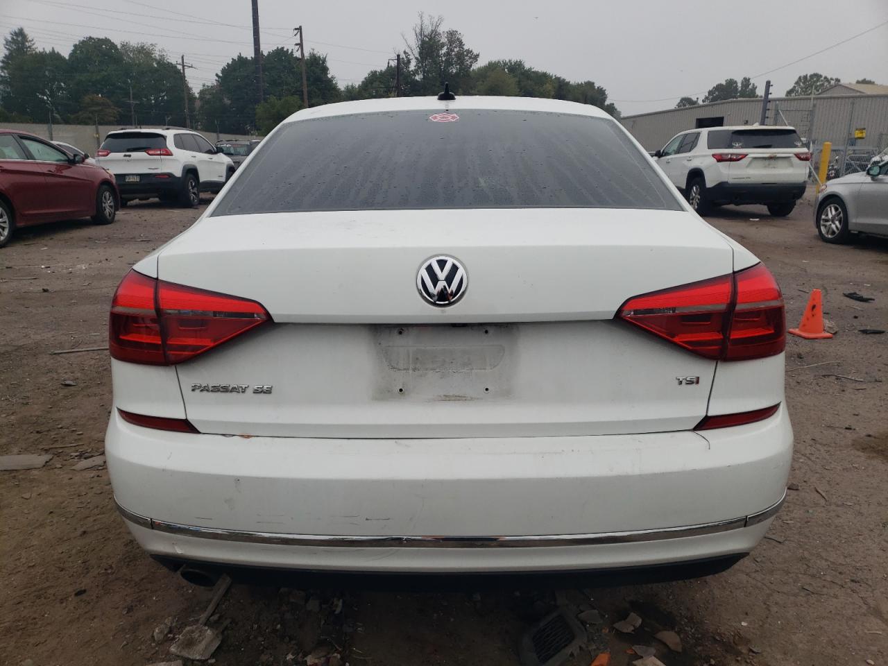 2016 Volkswagen Passat Se VIN: 1VWBT7A33GC020976 Lot: 71183534