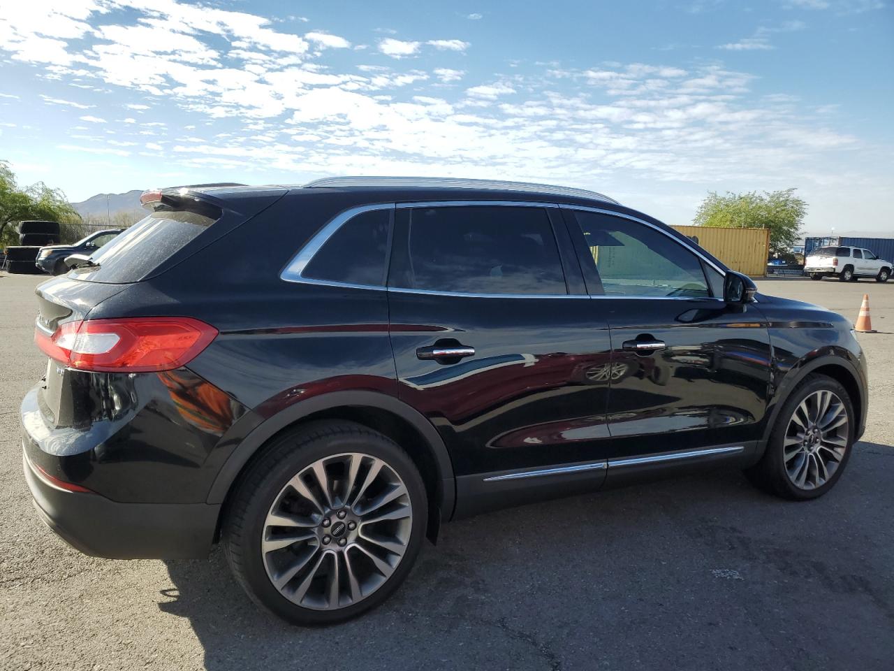 VIN 2LMTJ8LR1GBL71468 2016 LINCOLN MKX no.3