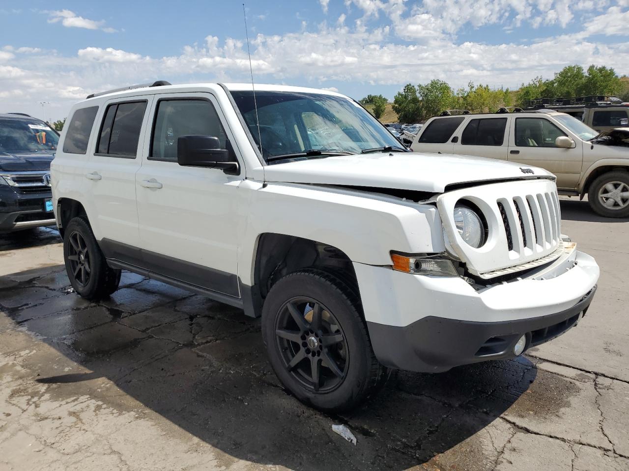 2016 Jeep Patriot Latitude VIN: 1C4NJRFB3GD523774 Lot: 70017404