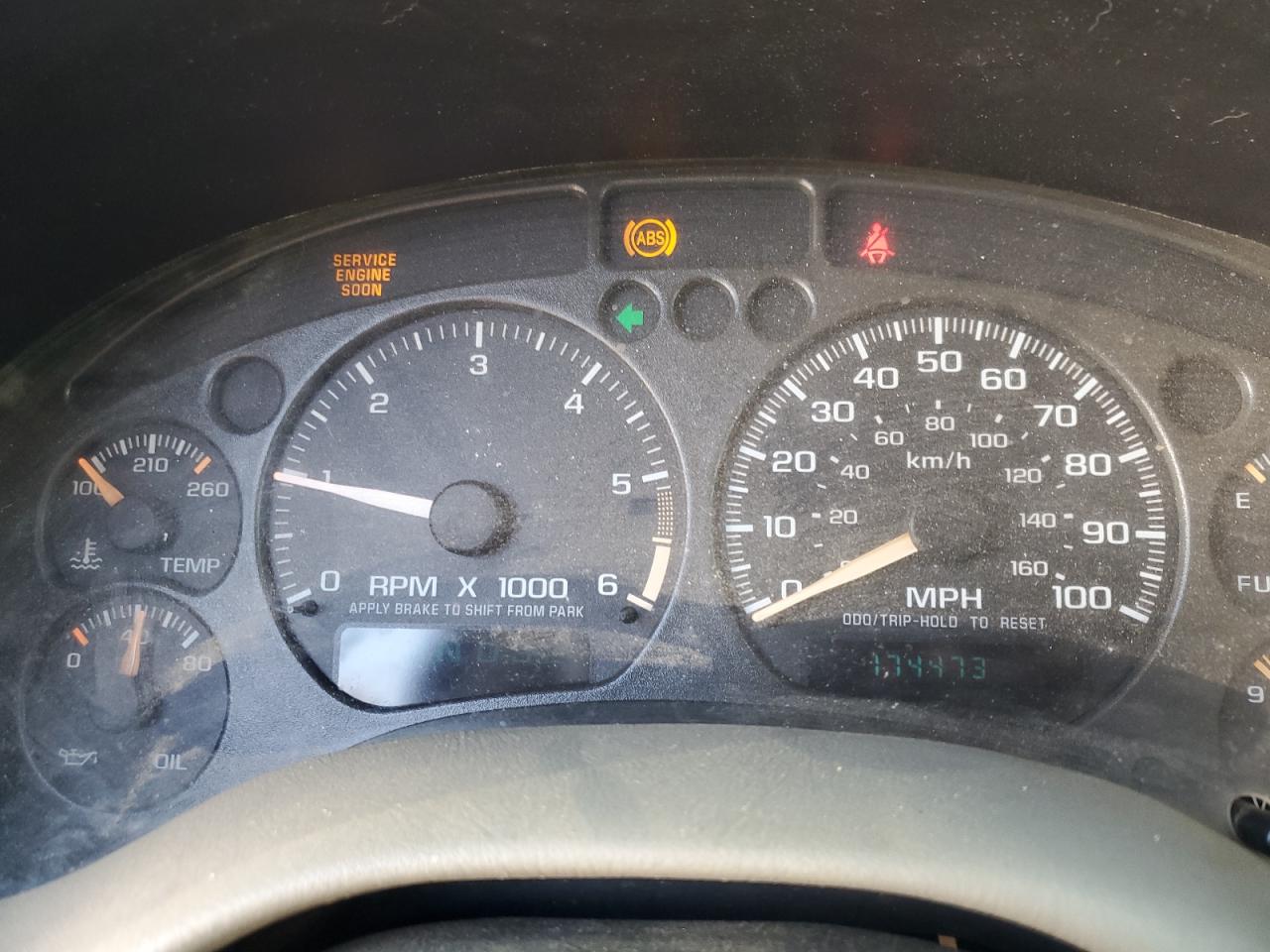 2003 Chevrolet S-10 Pickup - Image 9