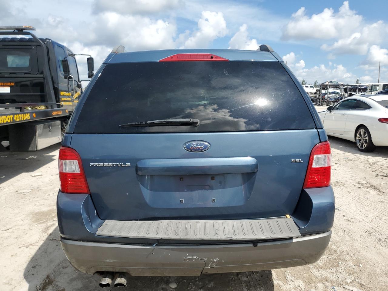 2005 Ford Freestyle Sel VIN: 1FMDK021X5GA25385 Lot: 72239954