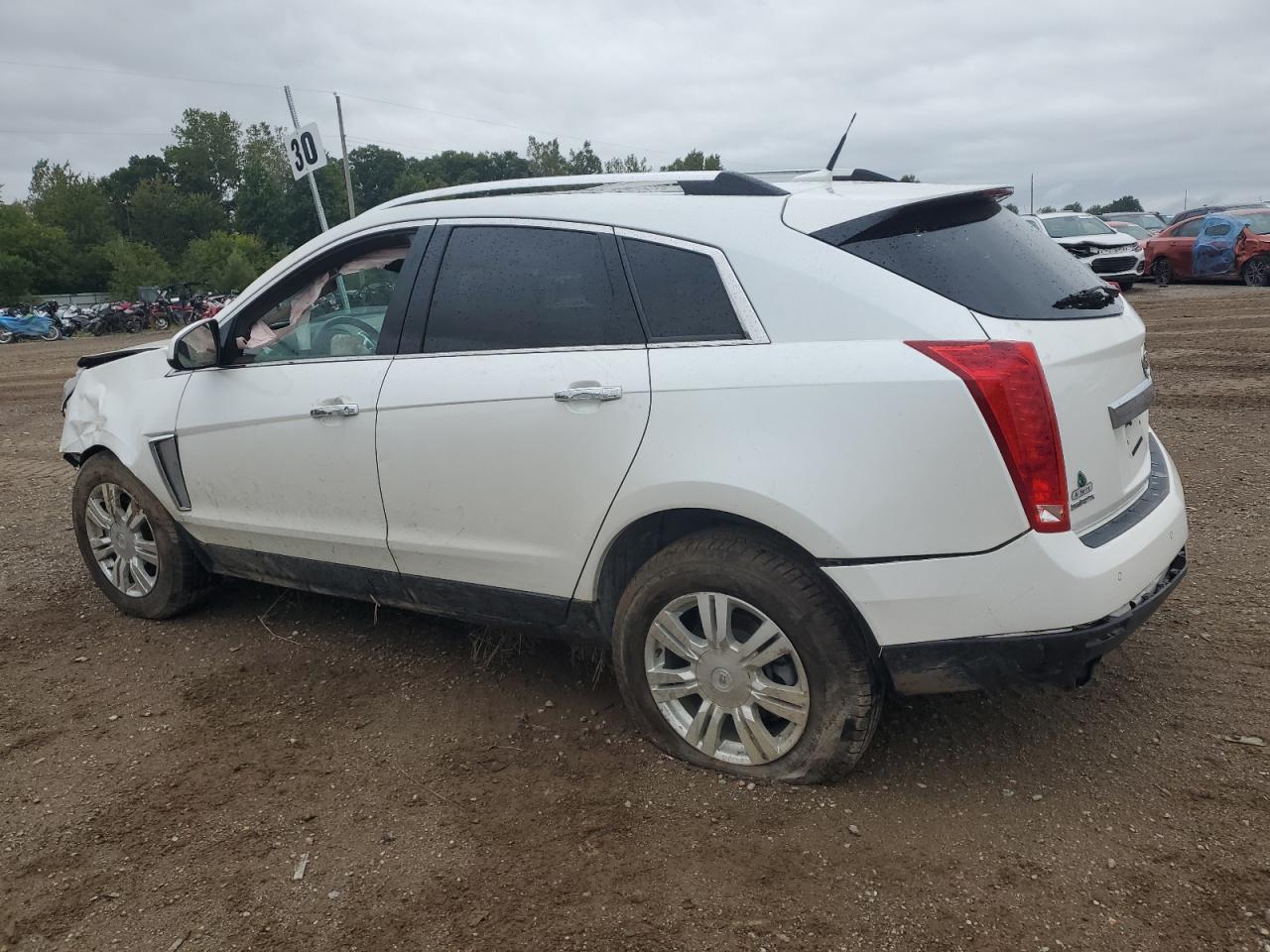 VIN 3GYFNCE34DS641225 2013 CADILLAC SRX no.2