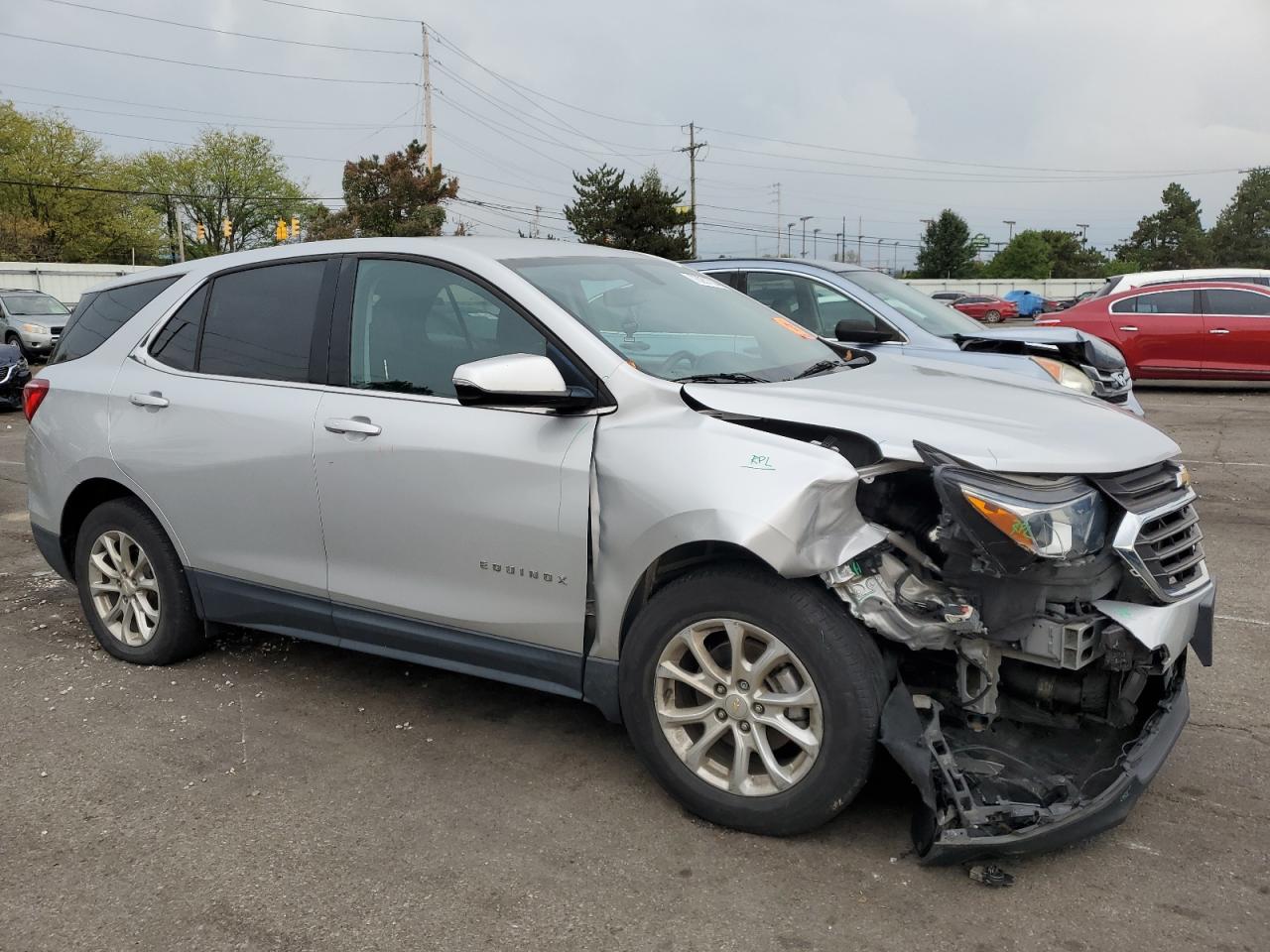 2GNAXJEV6J6127295 2018 Chevrolet Equinox Lt