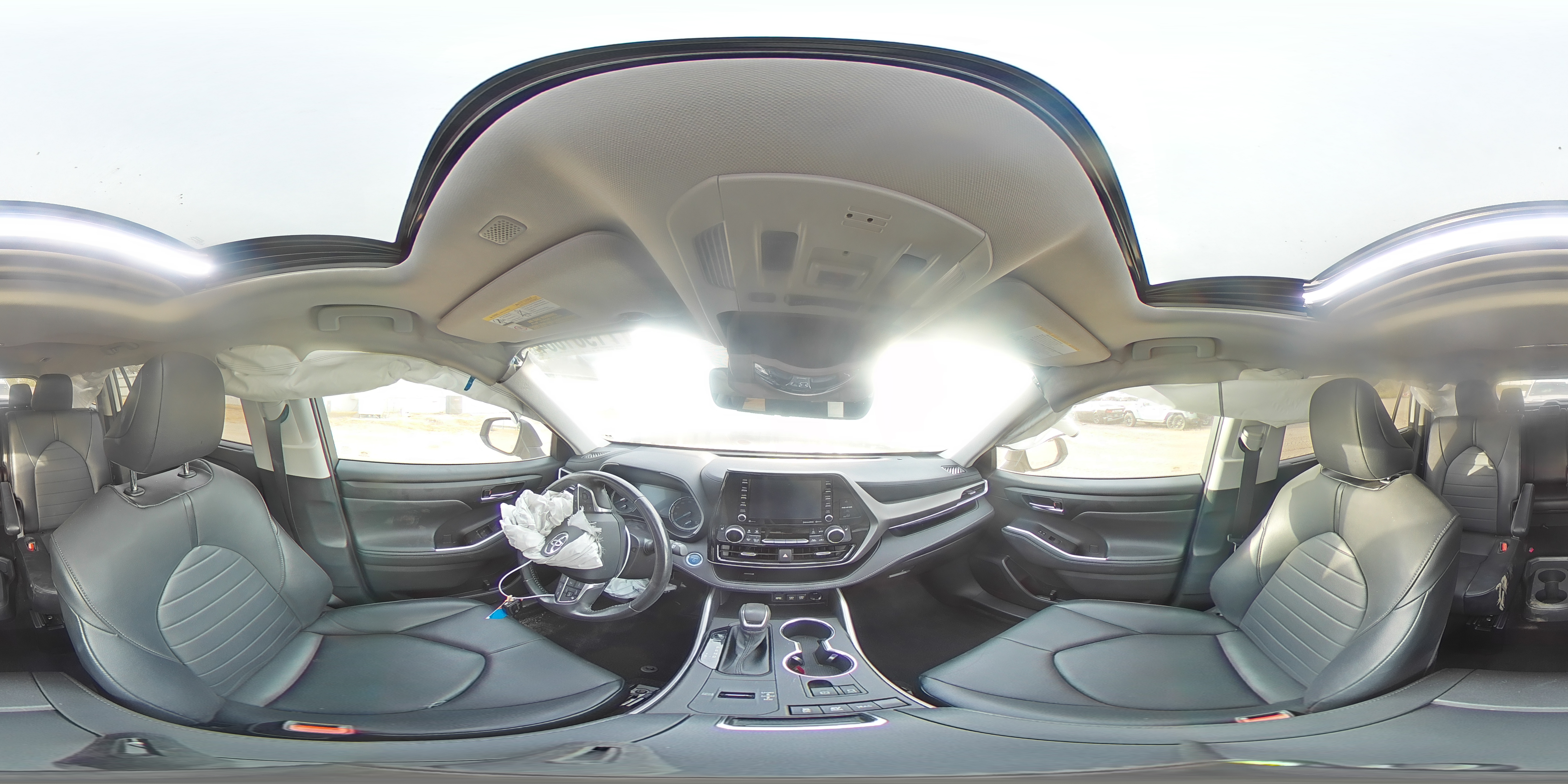 2020 Toyota Highlander - Image 13