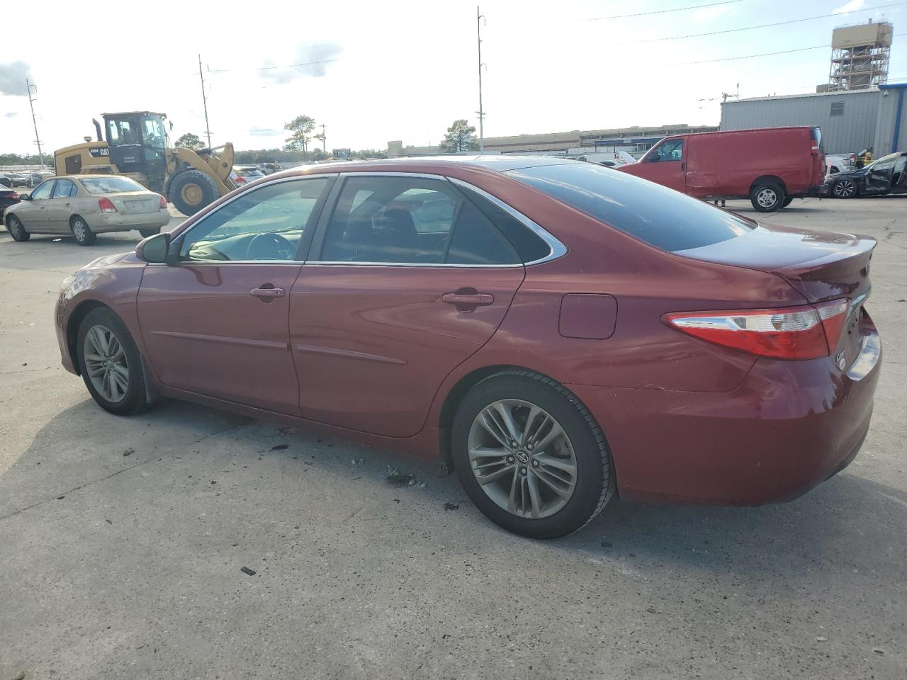 4T1BF1FK0HU705306 2017 TOYOTA CAMRY - Image 2