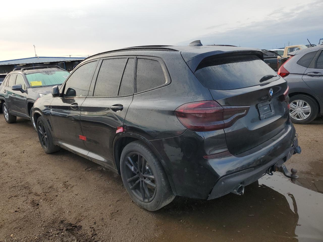 VIN 5UXTR9C50JLC83886 2018 BMW X3 no.2