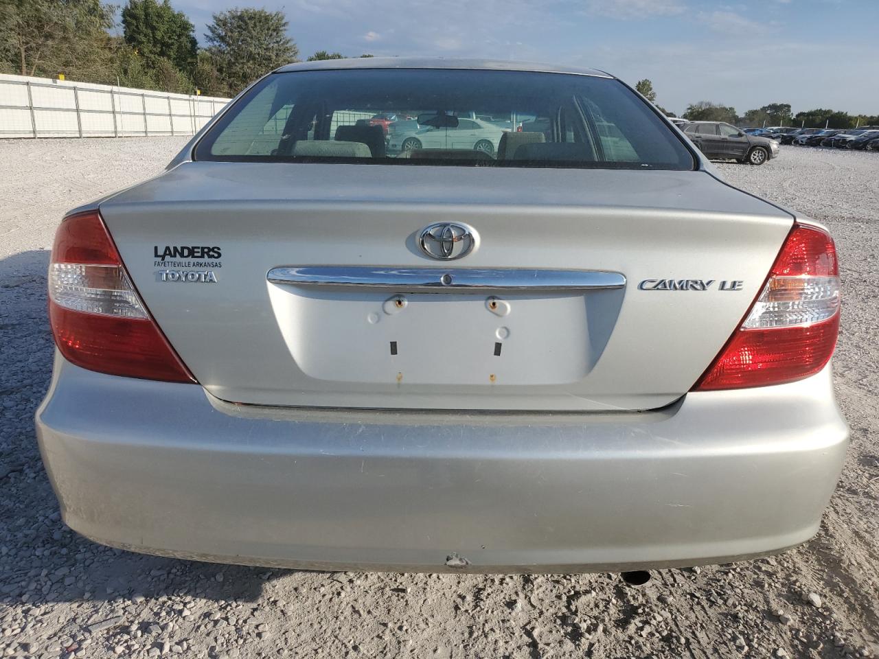 2002 Toyota Camry Le VIN: 4T1BE32K82U062330 Lot: 70698744