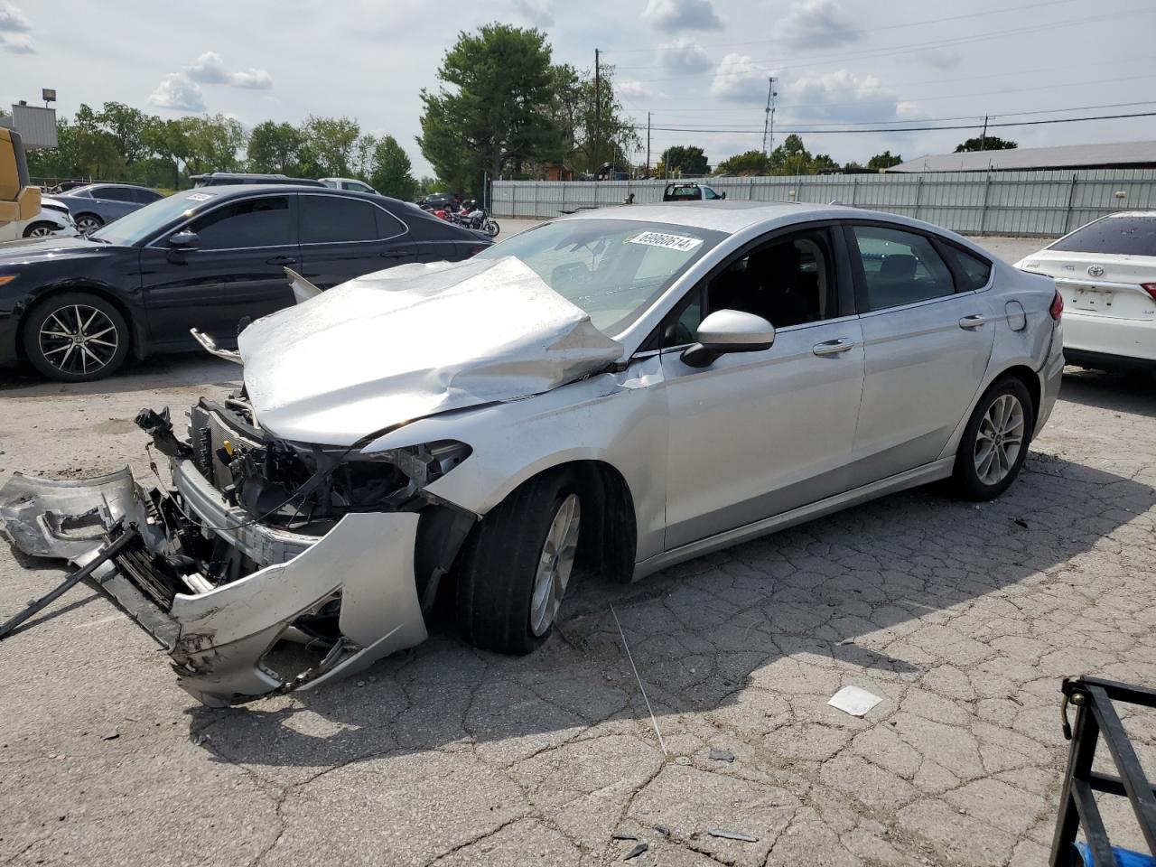 3FA6P0HD6KR166318 2019 FORD FUSION - Image 1