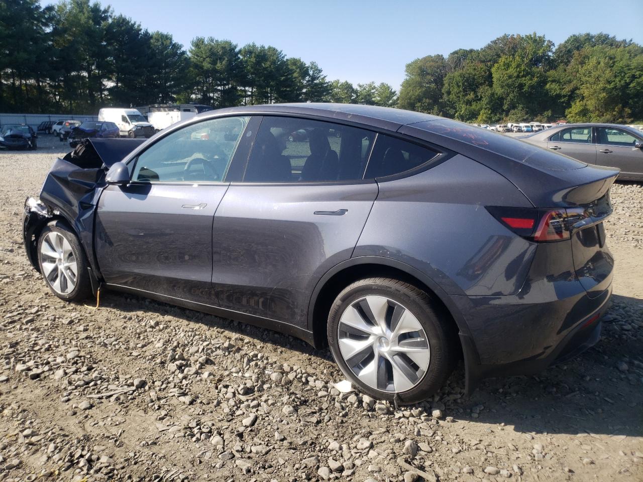 7SAYGDEE1PA144842 2023 TESLA MODEL Y - Image 2