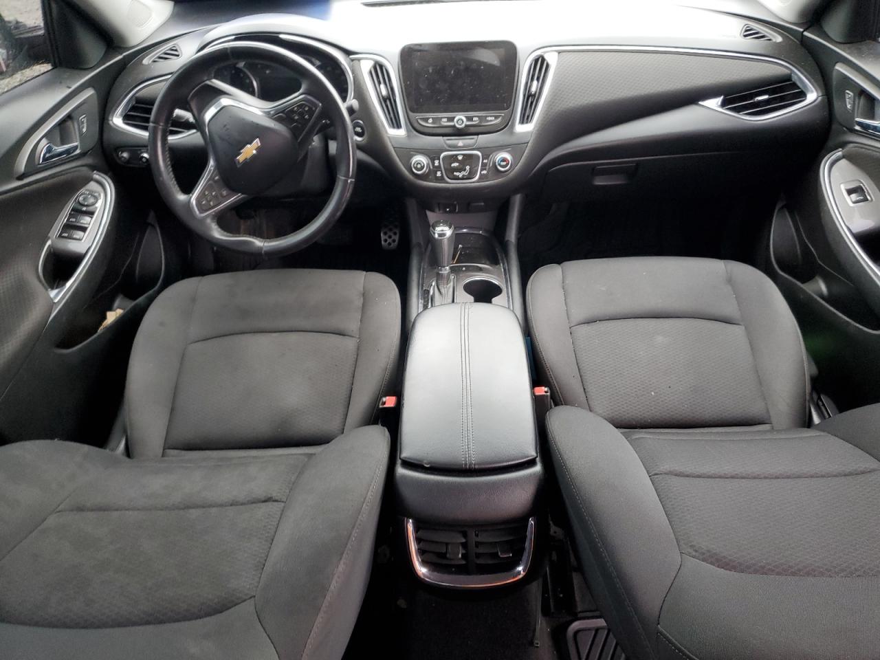 2016 Chevrolet Malibu - Image 8