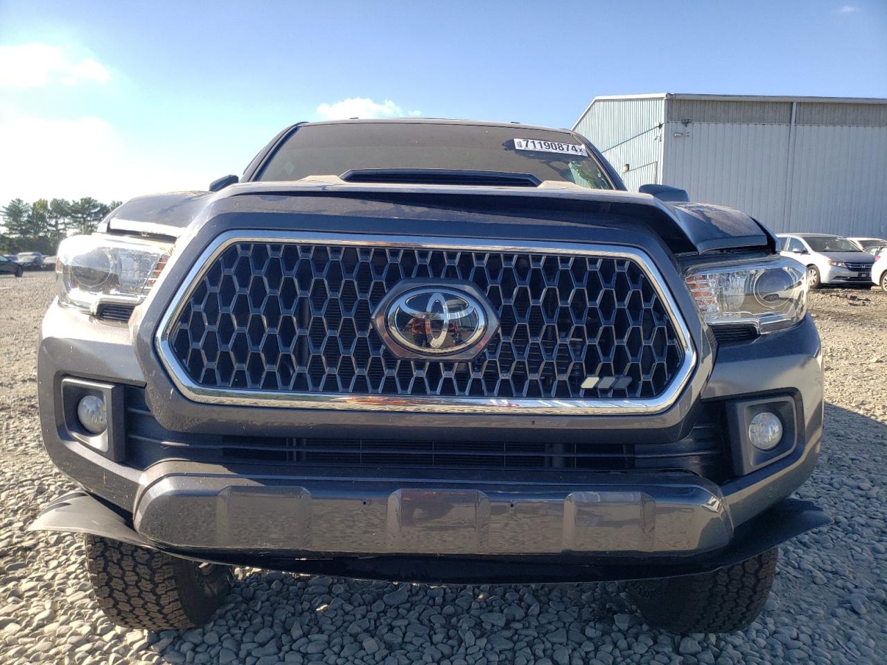 3TMCZ5AN1KM258697 2019 Toyota Tacoma Double Cab