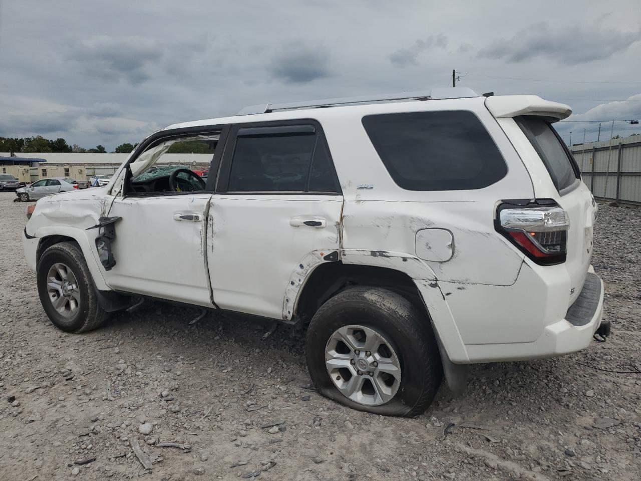 2016 Toyota 4Runner - Image 2